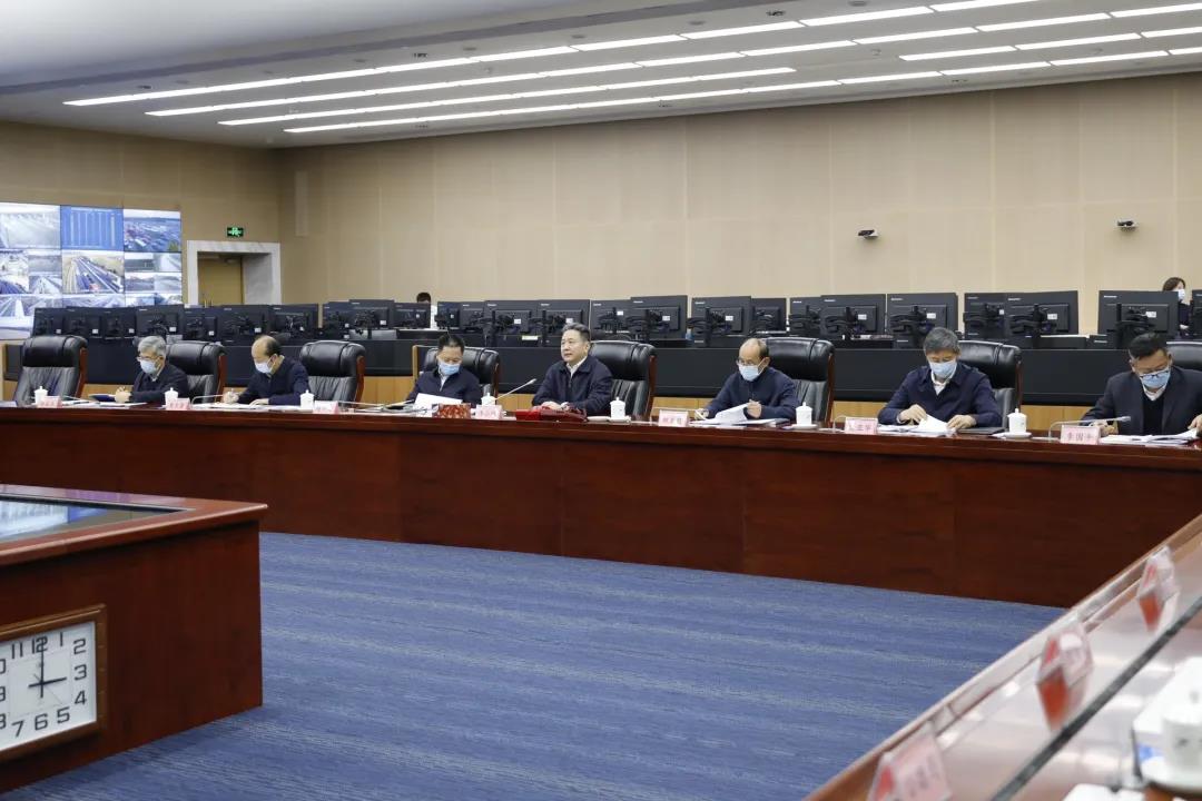 李小鵬在交通運輸工作座談會上強(qiáng)調(diào)：深入學(xué)習(xí)宣貫全會精神謀劃明年工作 全力以赴當(dāng)好中國現(xiàn)代化的開路先鋒